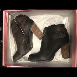 Brown booties